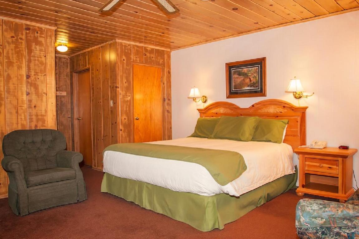 June Lake Motel Exterior photo